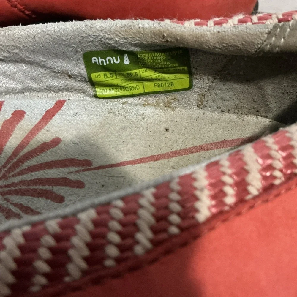 Ahnu striped textile